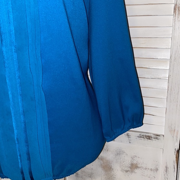 Ann Taylor Pleated Front Blouse - Picture 3 of 8
